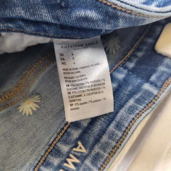 American Eagle Women's Size 4 Jean Shorts Hi Rise Shortie Embroidered Flowers - Picture 5 of 5